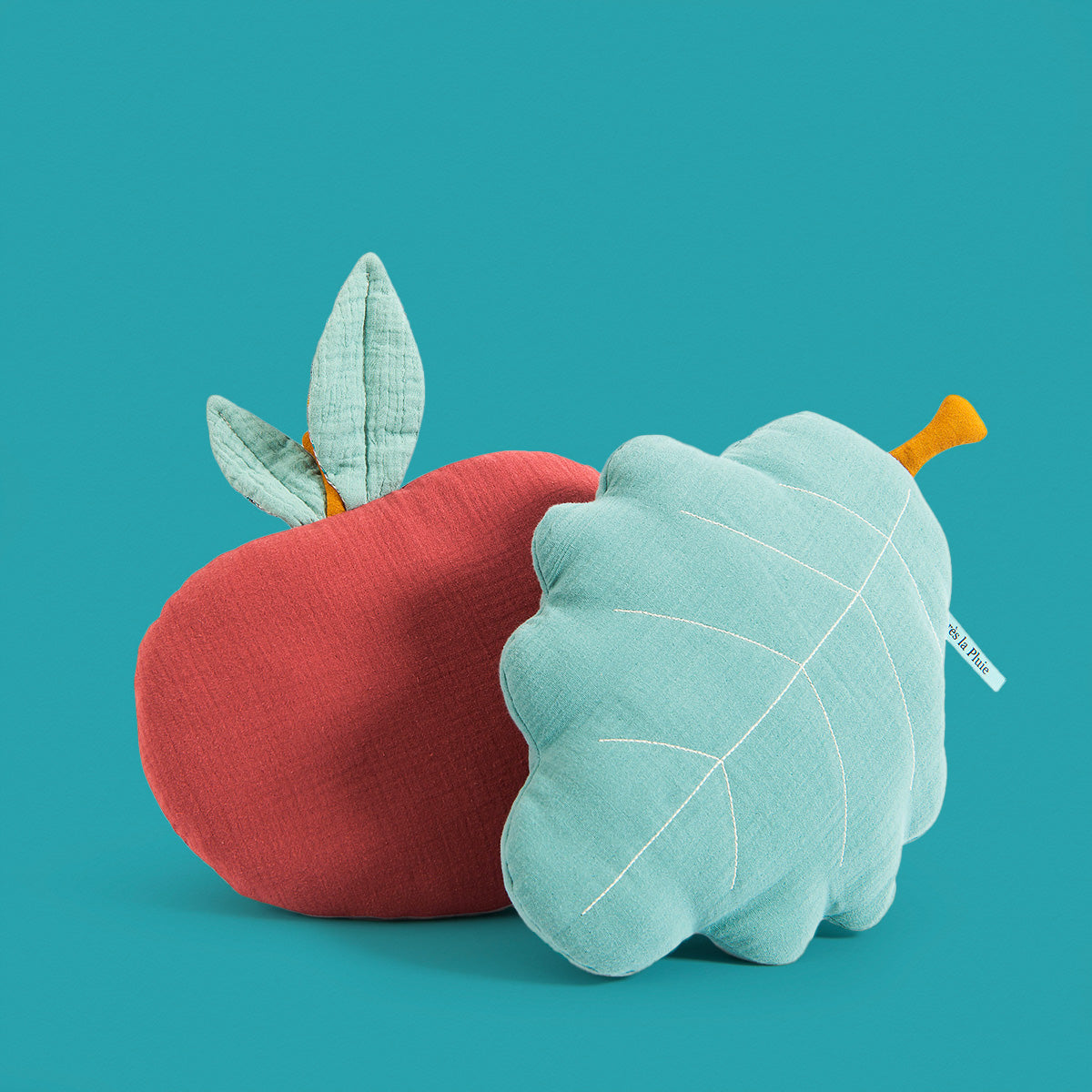 Soft Oak Leaf Cushion