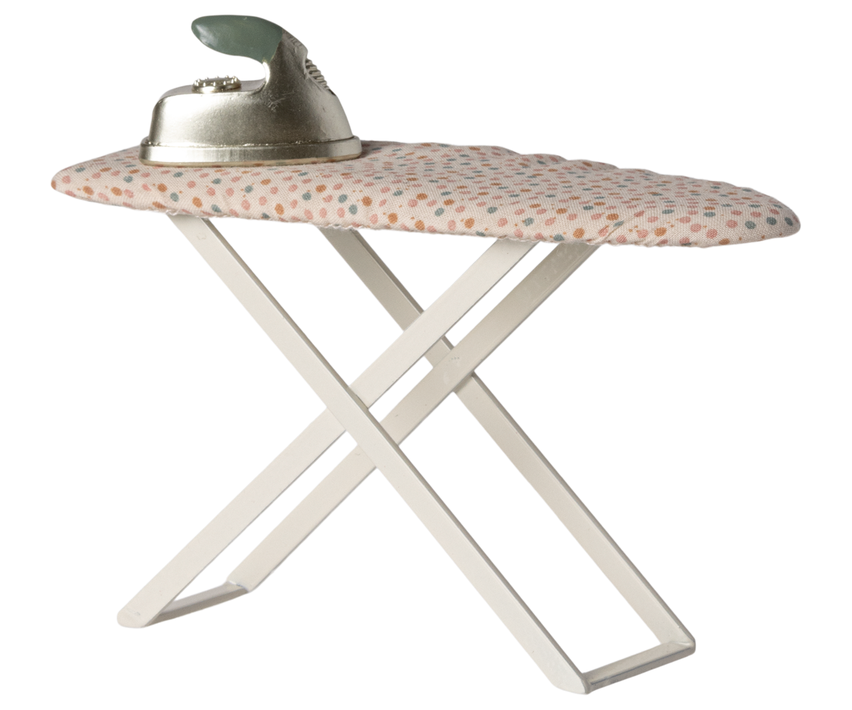 Iron & ironing board mouse